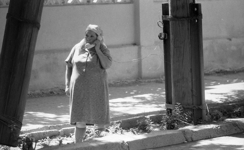 Без названия, 1970-е. Выставка «У меня зазвонил телефон...» с этой фотографией.