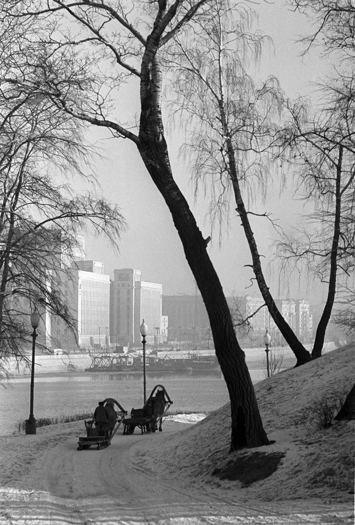 В город. Москва, Нескучный сад, 1950-е, г. Москва