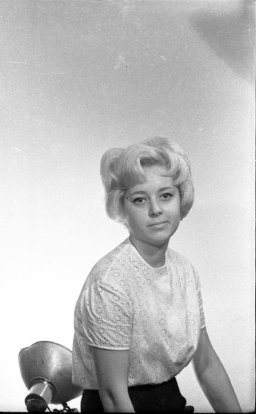ХI конкурс парикмахеров. Портрет модели, июнь - август 1966, г. Москва. Первый всероссийский.