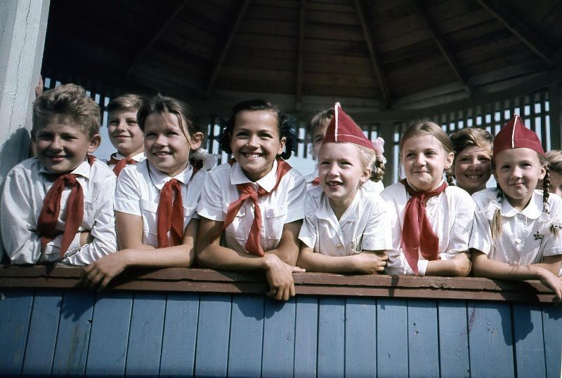 Пионеры, 1965 год