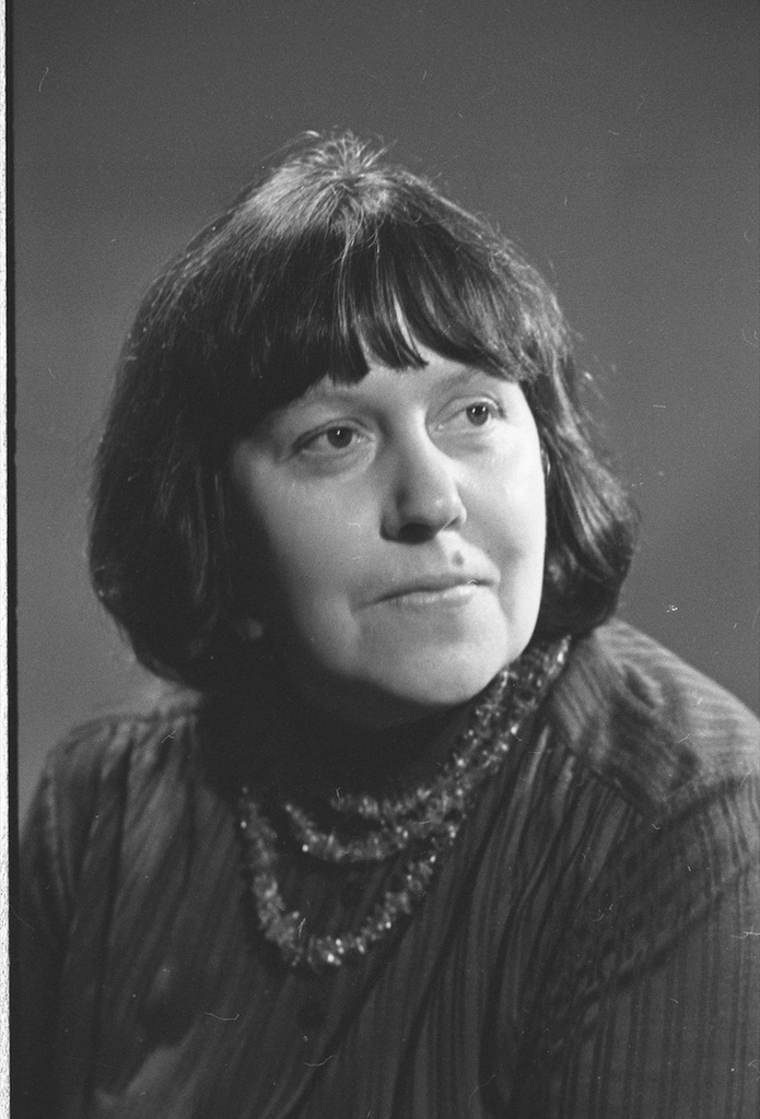 Фото "Писательница Регина Эзера на пленуме Союза писателей СССР в ...