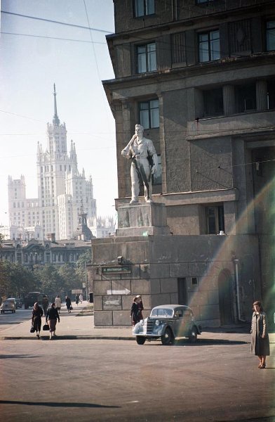 Фото "Вид с Яузского бульвара на высотное здание на Котельнической ...