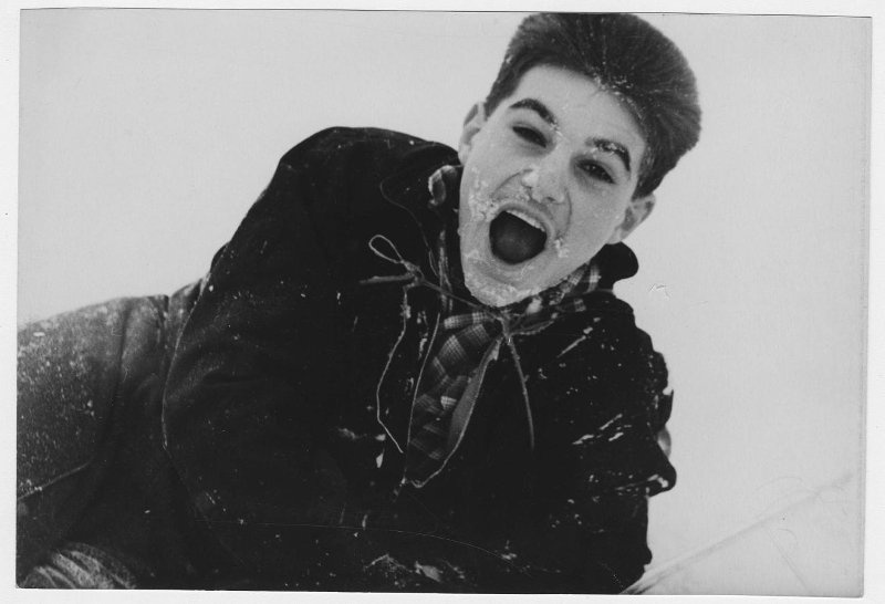 Фото "В снегу", 1970-е - История России в фотографиях