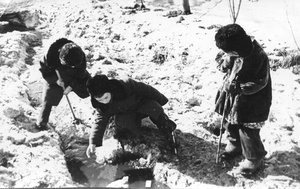 Деревенское детство. Весной, 20 - 31 марта 1962. Фотография из архива пользователя Для-Поэтов И-Влюбленных.