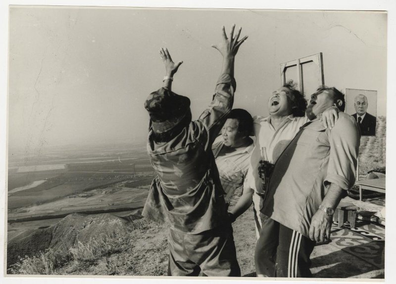 На съемках фильма «Восхождение на Фудзияму», 1987 год, Киргизская ССР