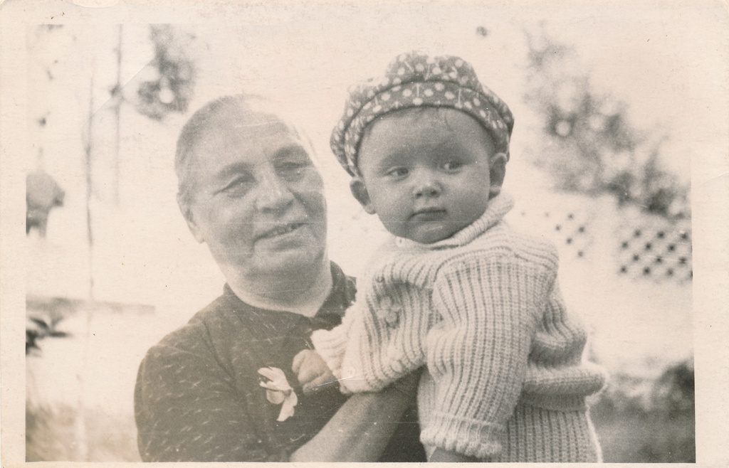 Фото "На руках няни. Фото на память", август 1968, г. Советск - История ...