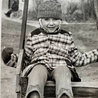 Фото "«Старые качели»", 14 апреля 1977, г. Загорск - История России в ...