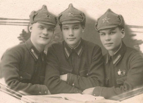 Виталий Рыбалка - курсант Борисоглебской военной школы летчиков, 7 ноября 1940