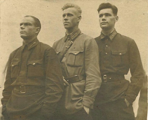 Виталий Рыбалка с боевыми друзьями, 24 октября 1941