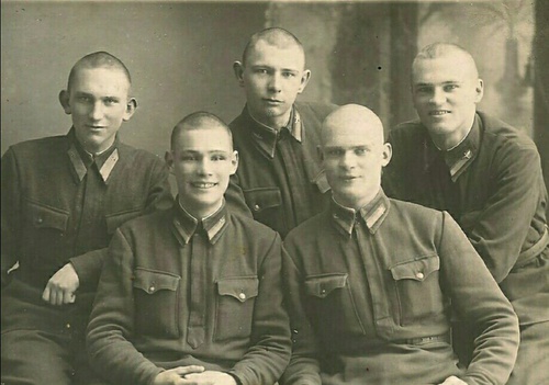 Виталий Рыбалка с курсантами в Борисоглебске, 20 сентября 1940, г. Борисоглебск