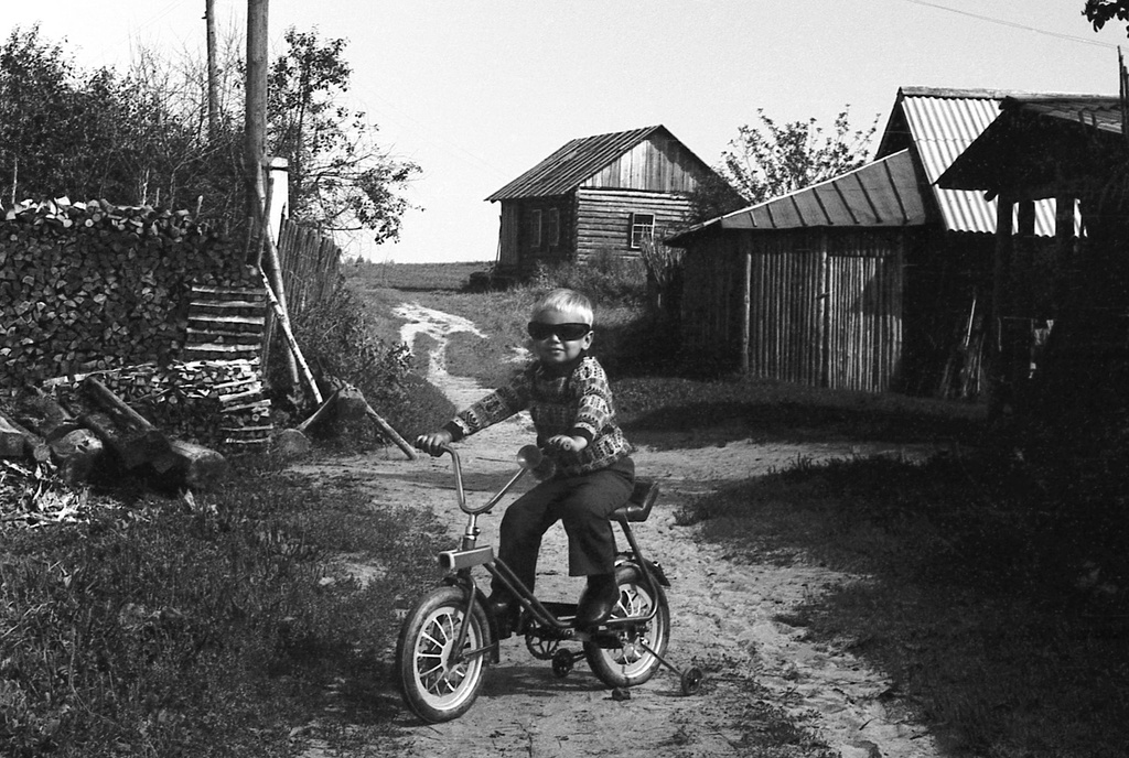 Фото "«Деревенский мафиози»", 1 - 30 июля 1980, Псковская обл ...