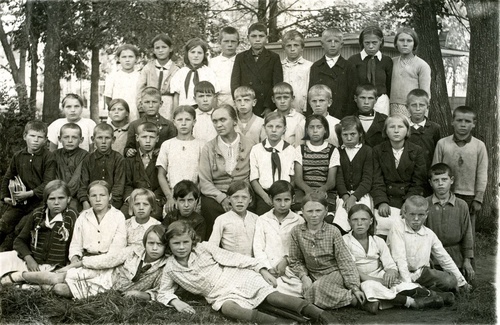 Начальная школа в совхозе Караваево, 1937 год, Костромская обл., совхоз Караваево