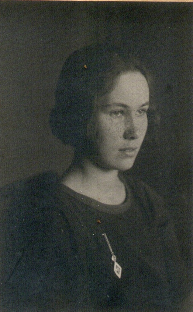 Фото "Елена Юнгер", 1925 - 1930 - История России в фотографиях