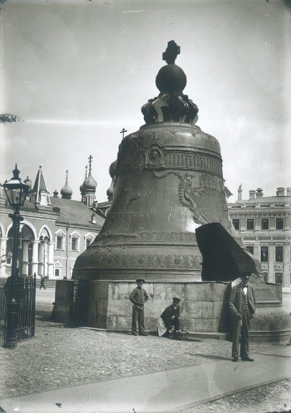 Царь-колокол, 1898 - 1914, г. Москва. Видео «Царь-колокол» и «"Царь-бас" Федор Шаляпин» с этой фотографией.