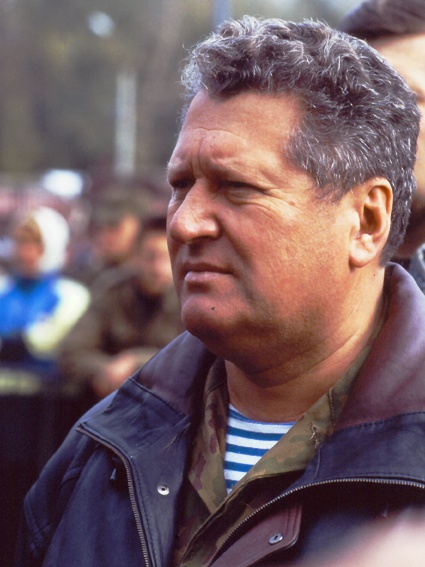 Владислав Ачалов, 30 сентября 1993 - 31 октября 1993, г. Москва. Владислав Ачалов – генерал, военный и политический деятель. В 1993 году был на стороне депутатов Верховного Совета РФ.