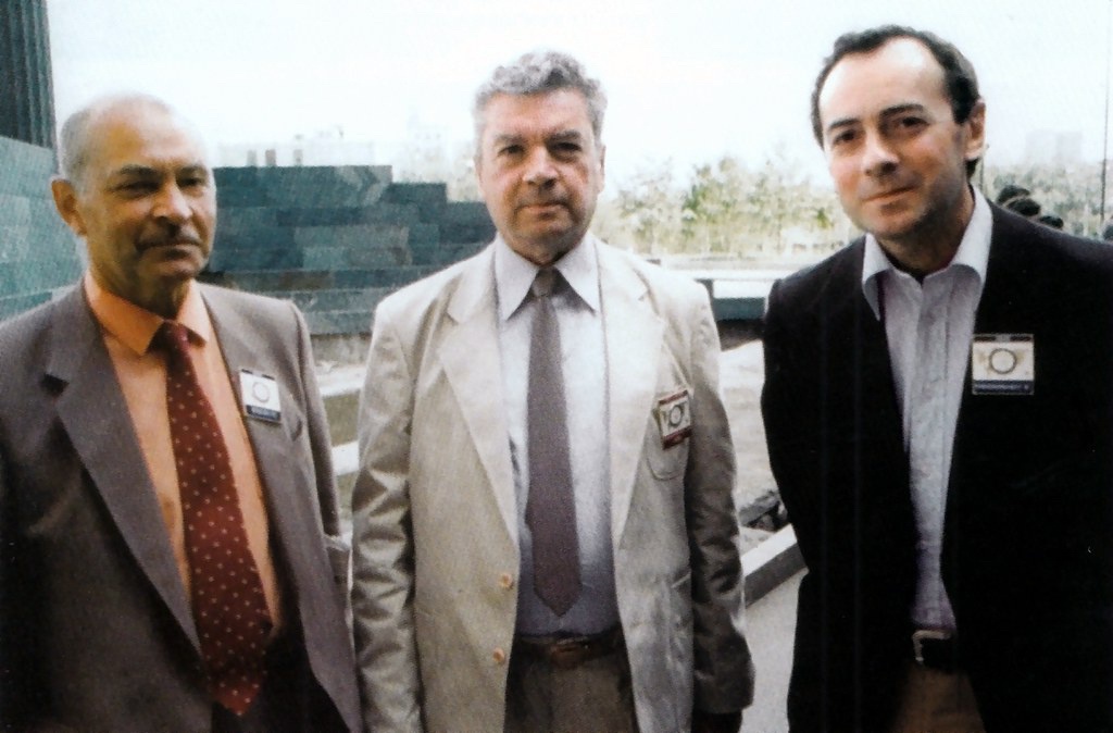 П. М. Сычев, Юрий Михайлович Пущаровский и Дмитрий Юрьевич Пущаровский на 27 Международном геологическом конгрессе, 1984 год, г. Москва. 