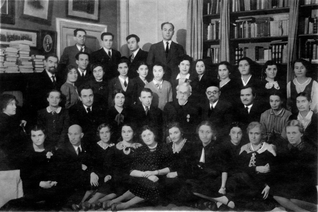 Групповой портрет, 12 марта 1943. В центре – Владимир Иванович Вернадский.