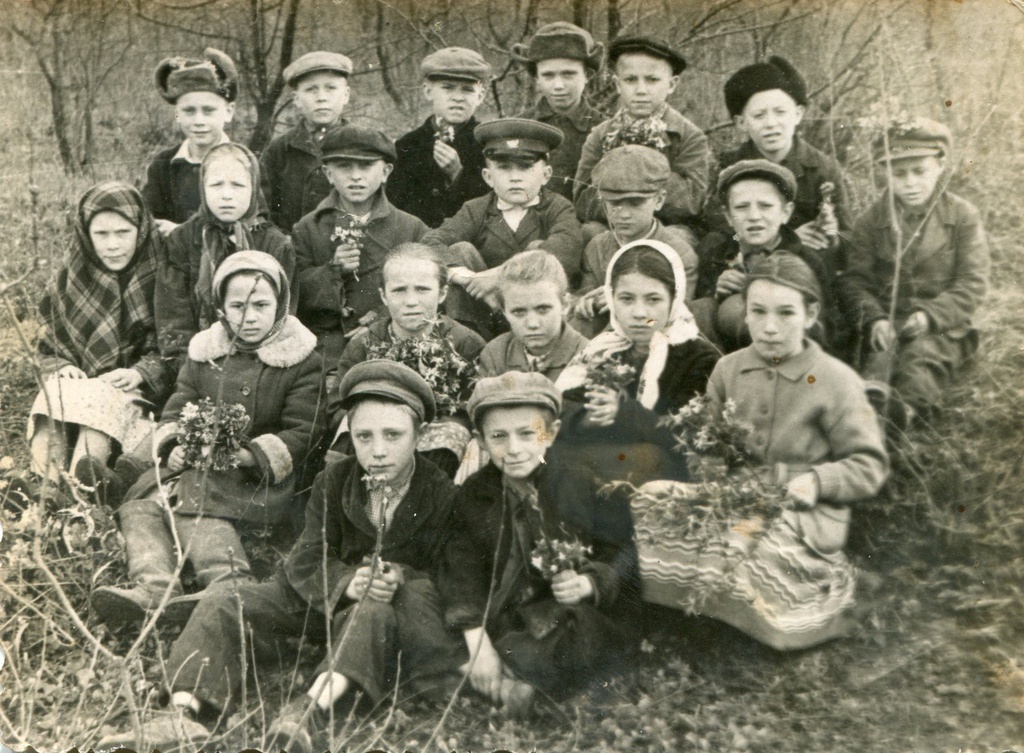 Фото "Урок на природе", 20 - 30 апреля 1961, Белгородская обл ...