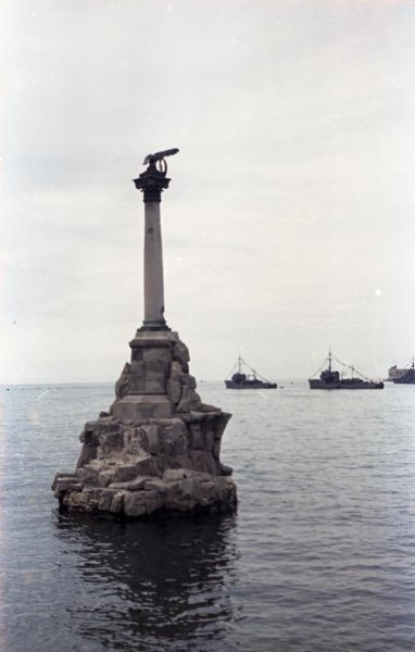 Фото "Памятник Затопленным кораблям", 1946 - 1948, г. Севастополь ...