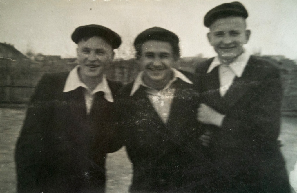 Хулиганы, 15 октября 1957, Брянская обл., г. Клинцы. Фотография из архива Михаила Полторакина.&nbsp;