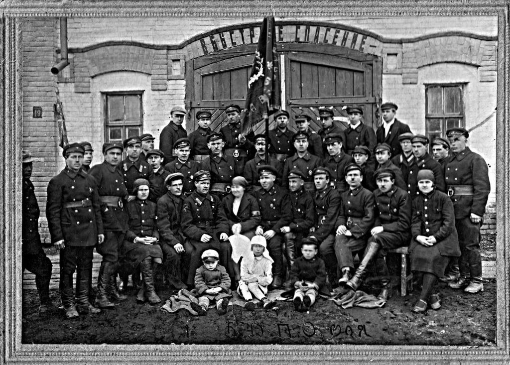 Фото "Казанская пожарная часть города Бийска", 1928 год, Сибирский край ...