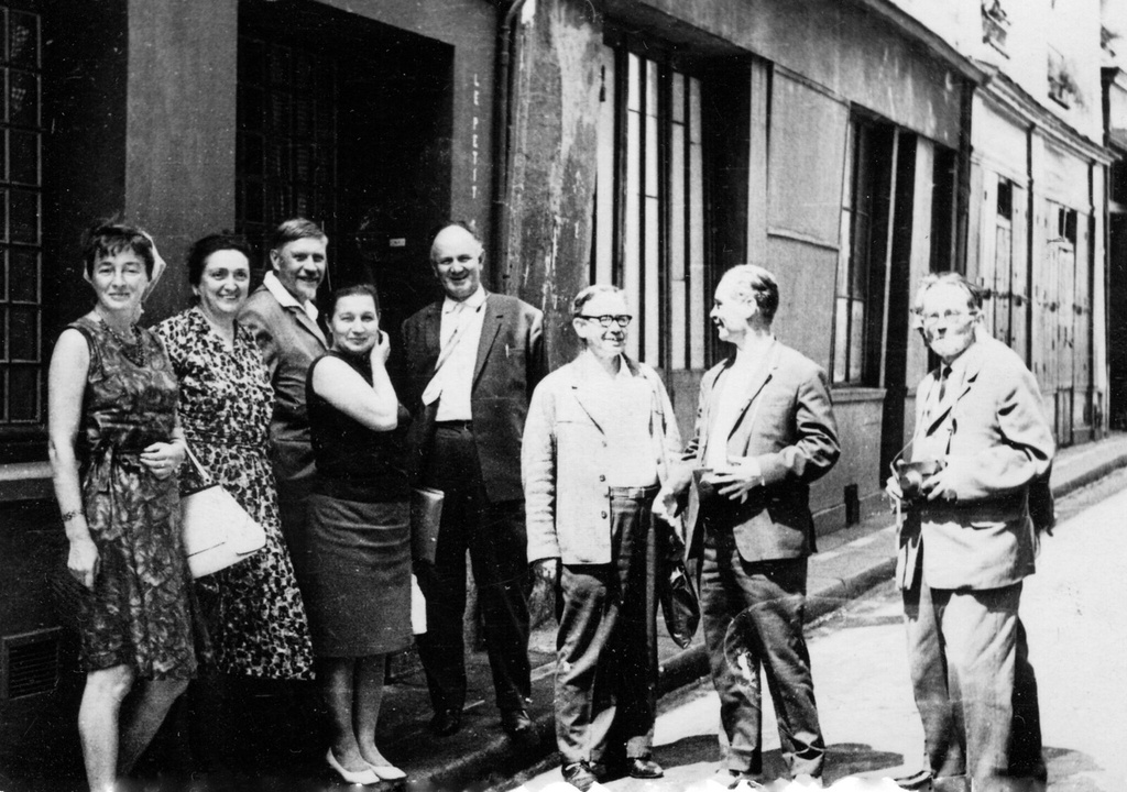 В день отъезда грузинского ученого-геолога Арчила Цагарели, 1967 год, Франция, г. Нанси. Кирилла Ивановна Кузнецова, Георгий Яковлевич Крымгольц, Владимир Васильевич Меннер, Всеволод Андреевич Вахрамеев.
