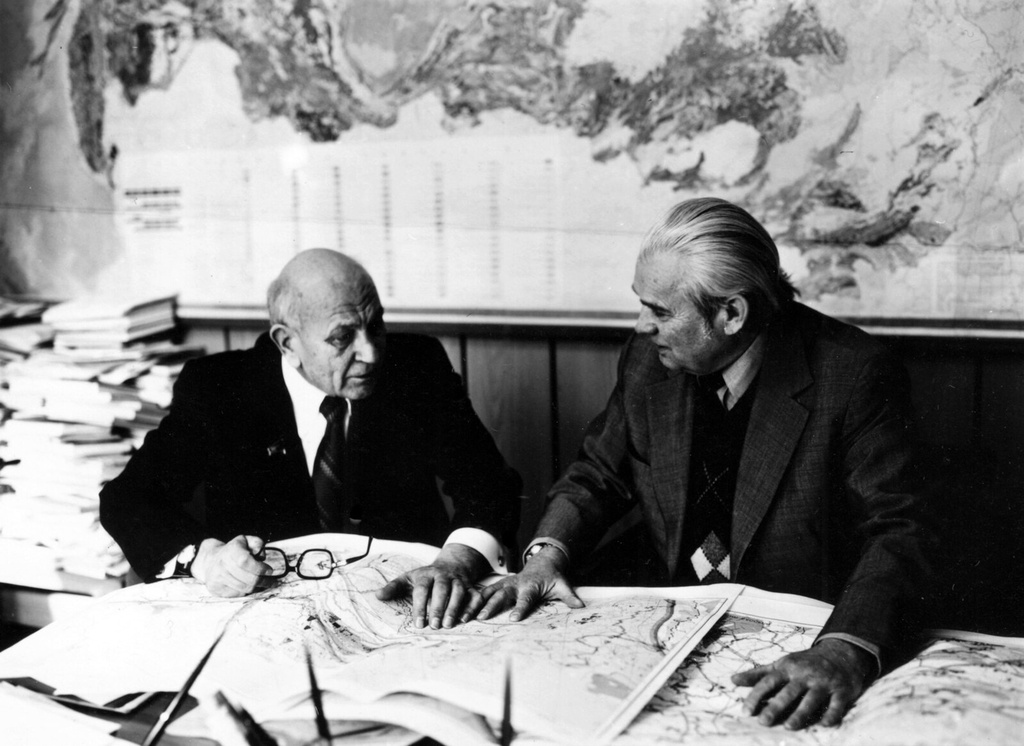 Фото "Александр Васильевич Сидоренко и Петр Петрович Тимофеев", 1980 ...
