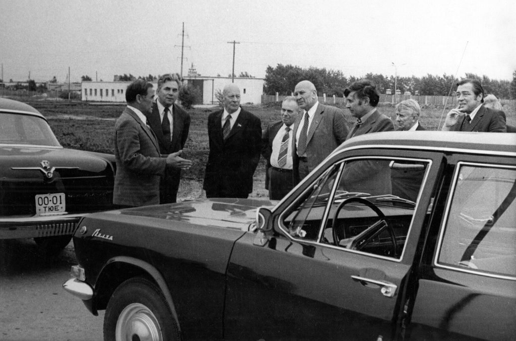 Фото "А. П. Александров и Александр Васильевич Сидоренко", июнь 1977 ...