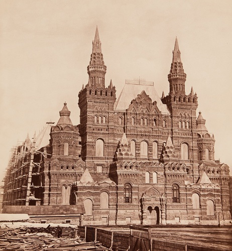 Вид недостроенного здания Исторического музея в лесах со стороны Красной площади, 1880-е, г. Москва