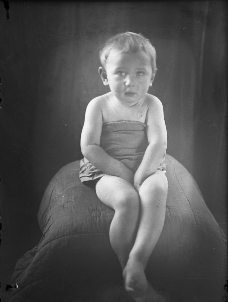Портрет ребенка, 1921 - 1935
