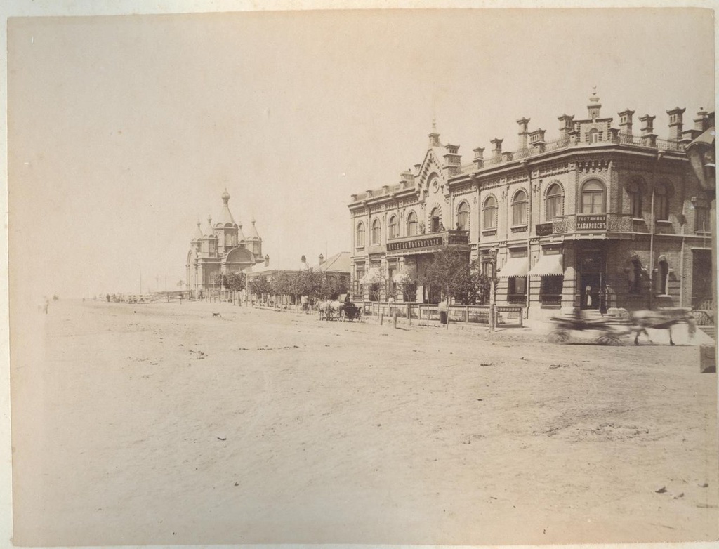 Гостиница «Хабаровск», 1900 год, г. Хабаровск. Доходный дом купцов Пьянковых.Выставка «Хабаровск» с этой фотографией.