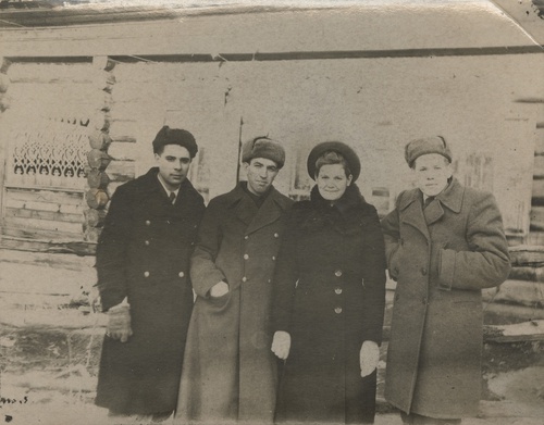 В воскресенье на день выборов народного суда, 16 января 1949, г. Красноярск