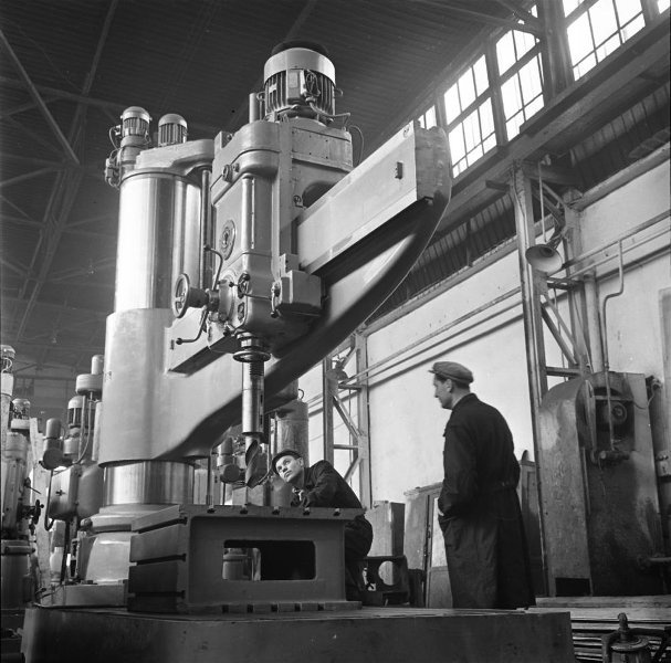 Одесский станкостроительный завод. Сборка радиально-сверлильного станка, 1961 - 1964, Украинская ССР, г. Одесса