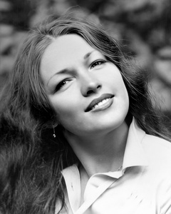 Людмила, 23 года (фото 2), 23 августа 1979, г. Томск. Людмила Николаевна Чухломина (25.12.1955–28.03.2017).Выставка «Непреходящая красота в черно-белом» с этой фотографией.&nbsp;