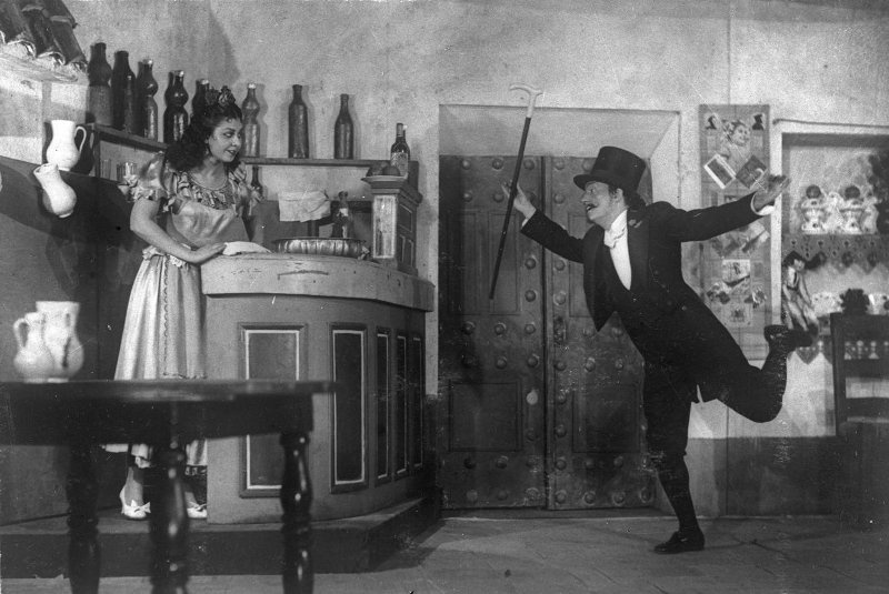 Фото "Московский государственный цыганский театр «Ромэн». Сцена из ...