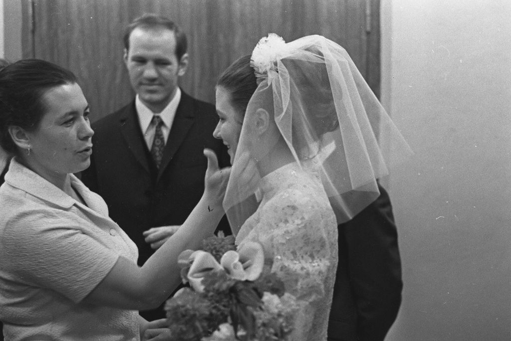 Свадьба сына литературоведа и писателя Юрия Прокушева, 5 февраля 1972