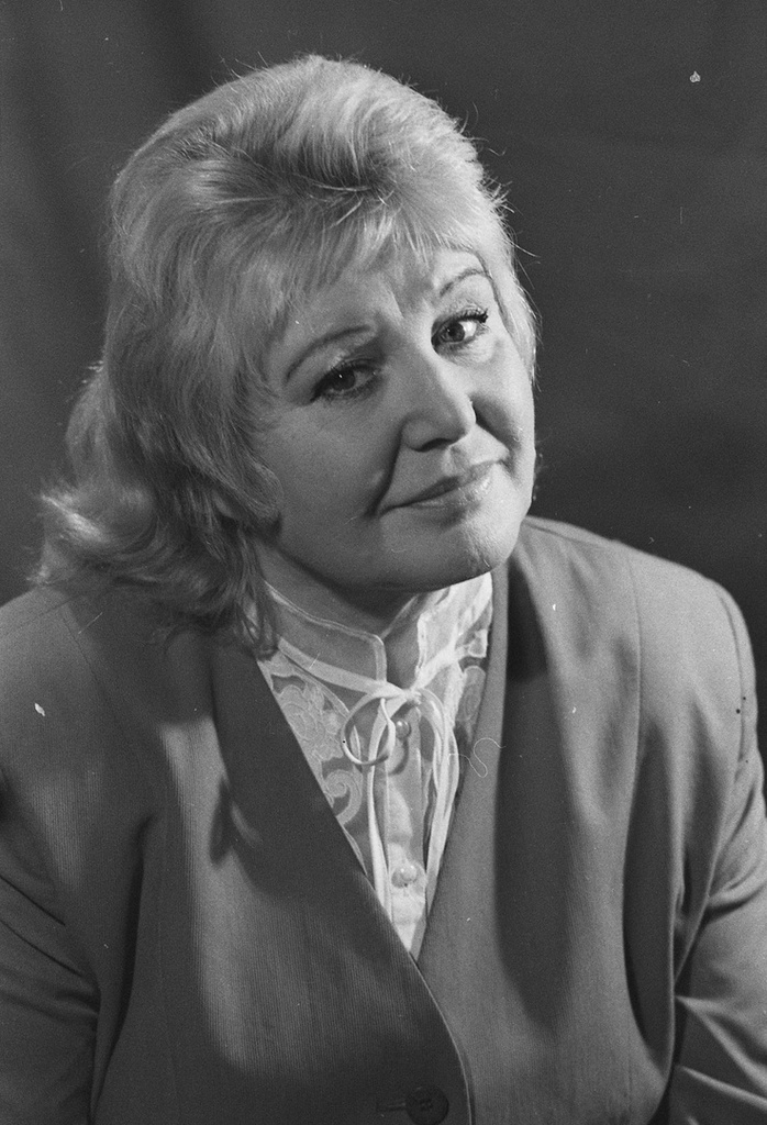 Фото "Писательница Ида Сухарь", 20 октября 1999 - История России в ...