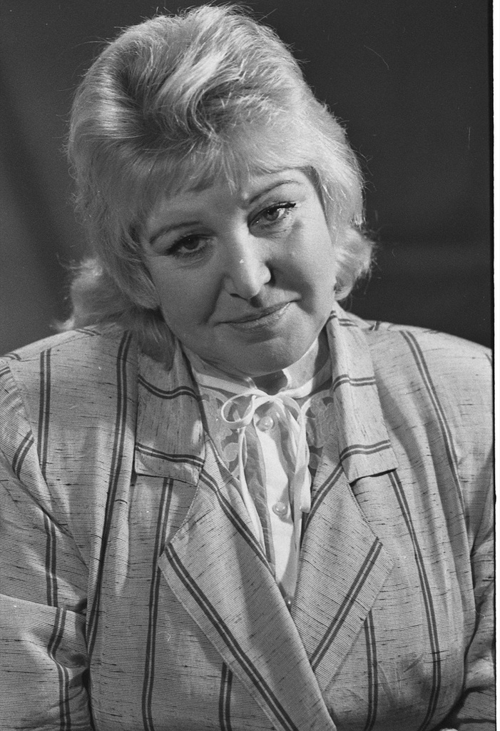 Фото "Писательница Ида Сухарь", 20 октября 1999 - История России в ...