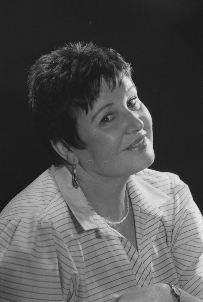 Фото "Писательница Ида Сухарь", 17 июля 1992 - История России в фотографиях