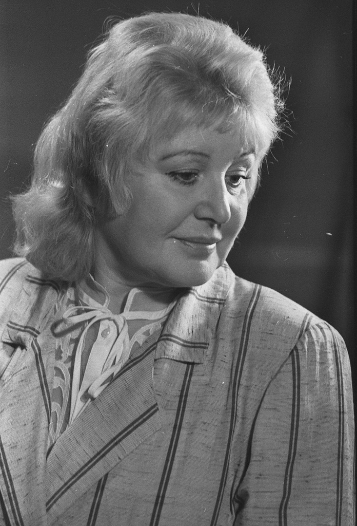 Фото "Писательница Ида Сухарь", 20 октября 1999 - История России в ...