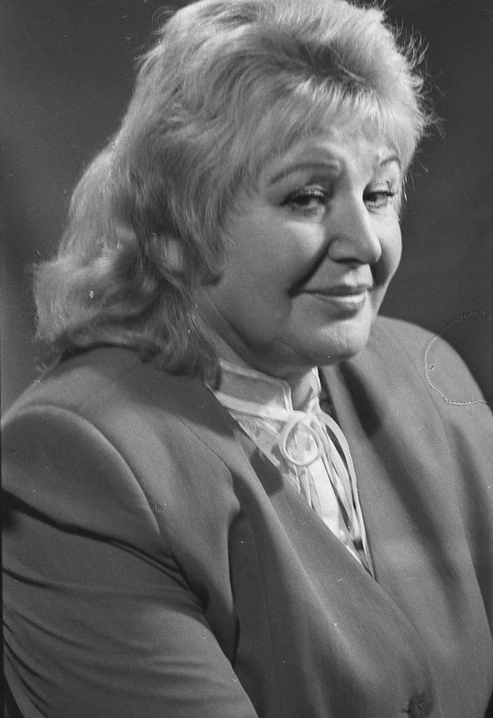 Фото "Писательница Ида Сухарь", 20 октября 1999 - История России в ...