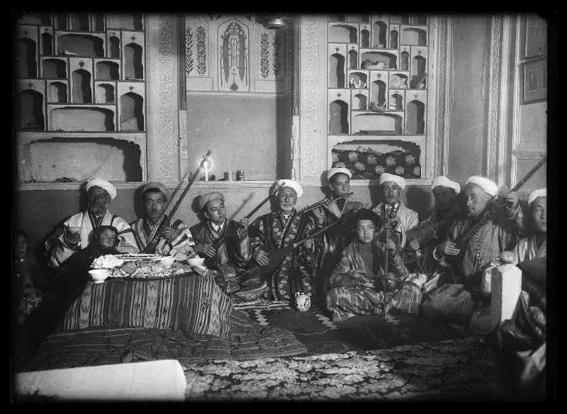 Хафиз и композитор Ходжа Абдулазиз Абдурасулов с учениками, 1928 - 1933, Узбекская ССР, г. Самарканд
