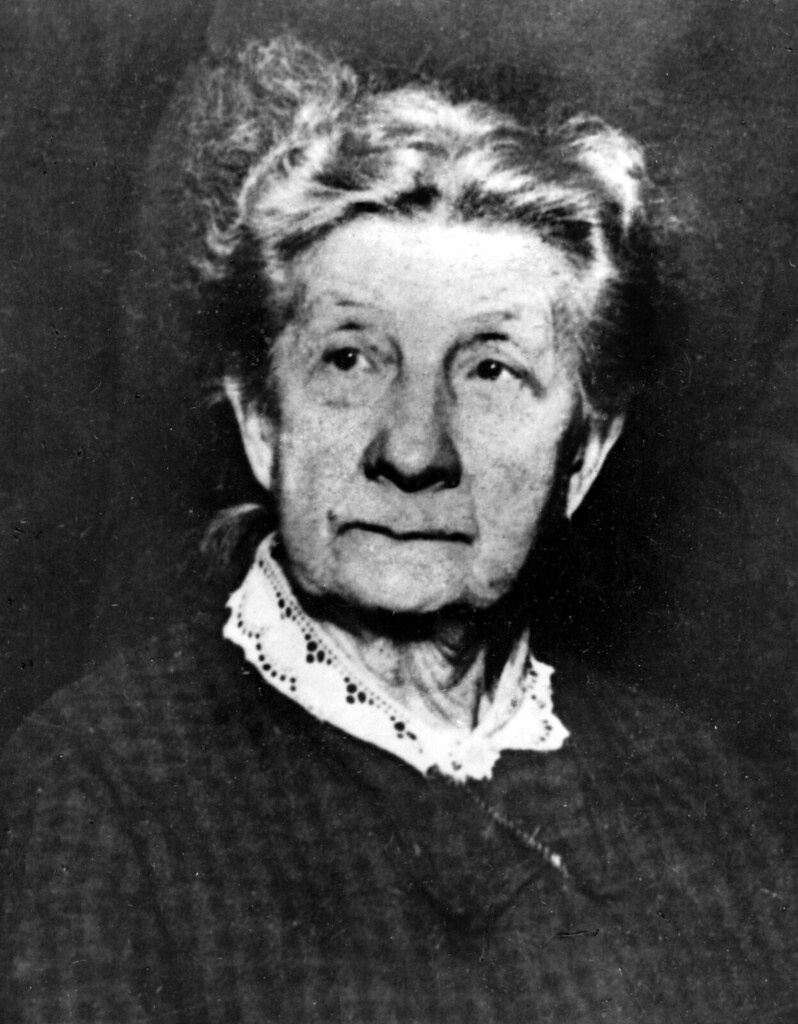 Фото "Палеонтолог, академик Всеукраинской академии наук Мария ...