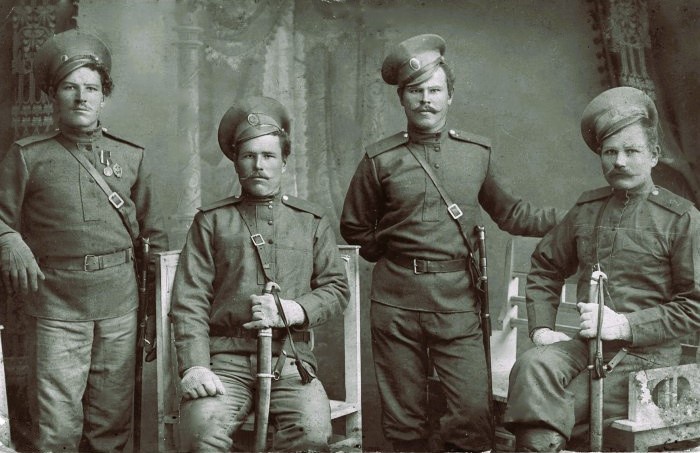 Казаки 2-го Семиреченского казачьего полка, уроженцы станицы Надеждинской (Иссык), 1900 - 1916, Семиреченская обл., Верненский у., станица Надеждинская. 