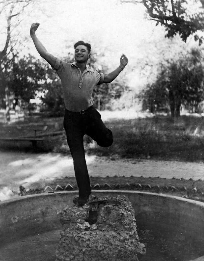 Марк Фишман, сентябрь 1938, г. Новочеркасск. Выставка «Осенние портреты» с этой фотографией.
