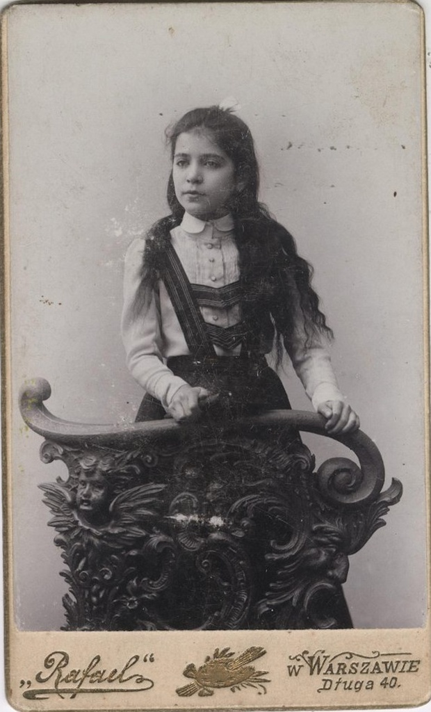 Портрет девочки с распущенными волосами, 1900-е, Царство Польское, г. Варшава