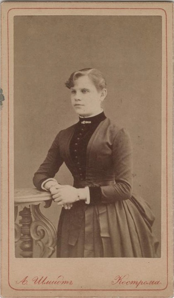 Портрет девушки, 1880-е, г. Кострома
