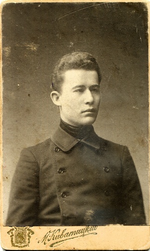 Дедушка Федор Алексеевич Антонов, 1910 год, г. Екатеринослав