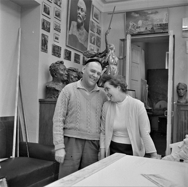 Скульптор-монументалист Евгений Вучетич с женой, Верой Владимировной, 1957 - 1965, г. Москва