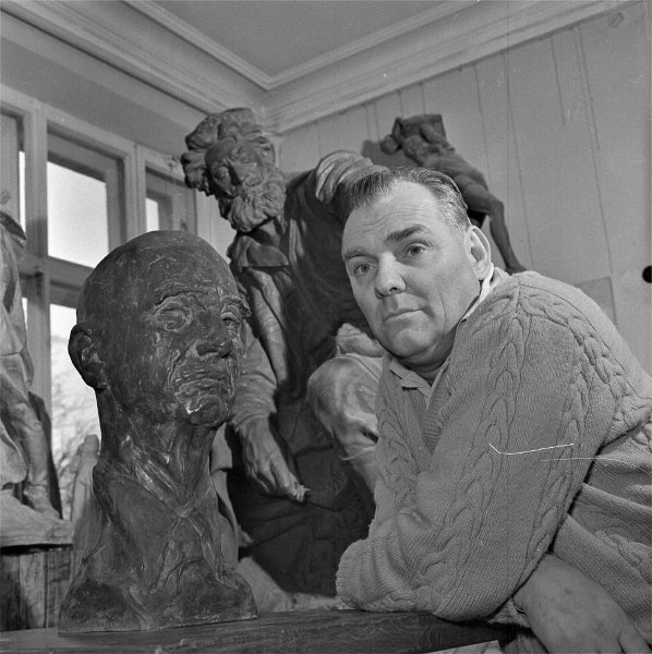 Фото "Скульптор-монументалист Евгений Вучетич", 1957 - 1965, г. Москва ...